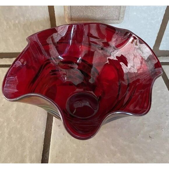 Glass Eye Studio USA 6” Bowl Small Ruby Red Iridescent Ruffled Hand Blown Dish - Picture 4 of 5